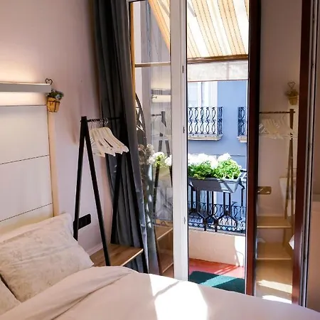 Easo Guest house *